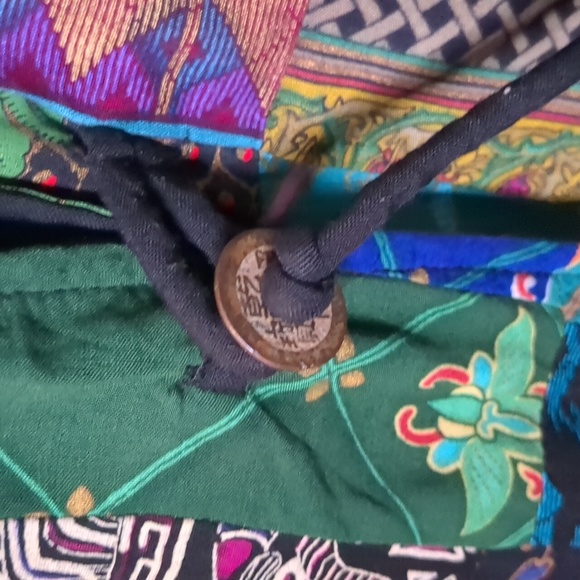 Vintage WE BE BOP* patchwork lined long sleeve jacket front closure back detail - Picture 3 of 15